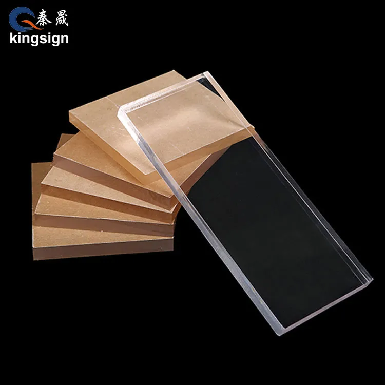 Tấm acrylic có tốt cho việc sử dụng ngoài trời không?