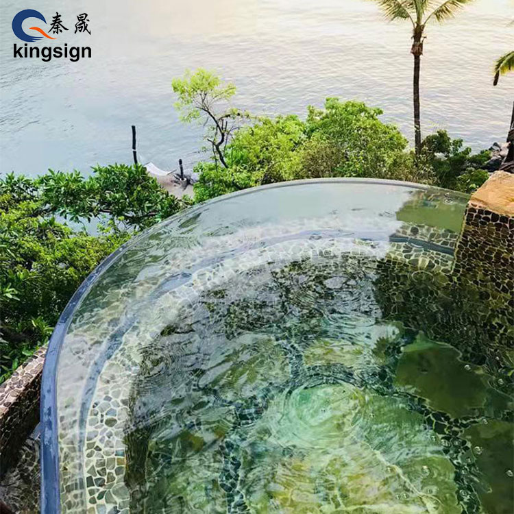 Cửa sổ bể bơi biến đổi thiết kế và sự an toàn của bể bơi như thế nào?